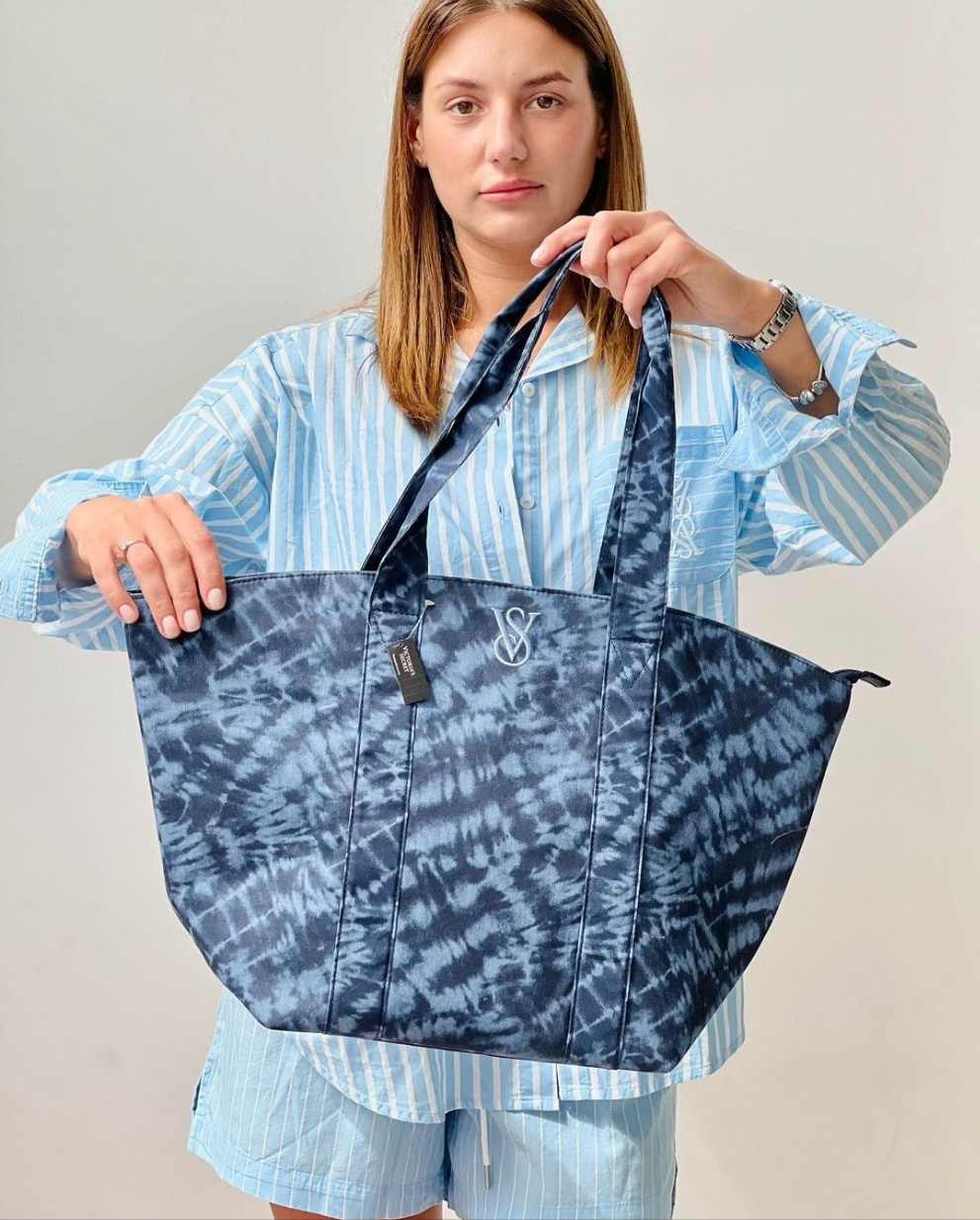 Tote Victoria's secret