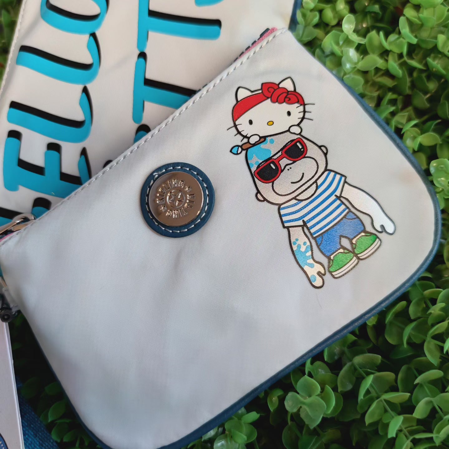 Set estuches Kipling x hello kitty