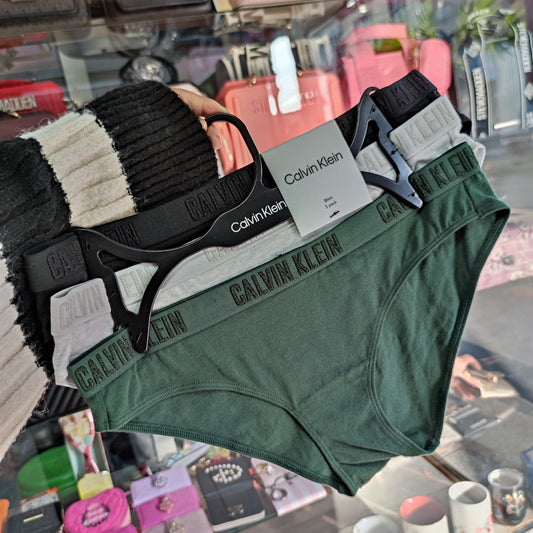 Lenceria Calvin Klein talla M