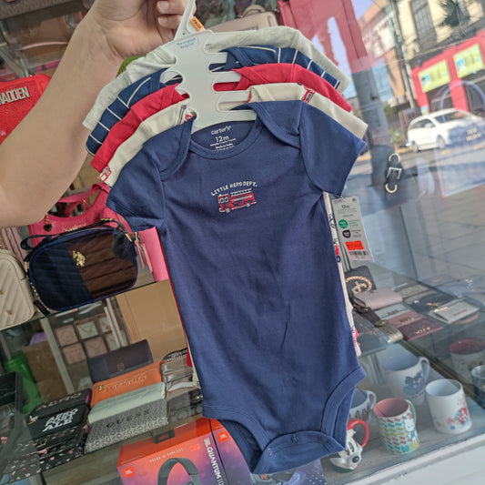 Set bodysuit Carters talla 12 meses