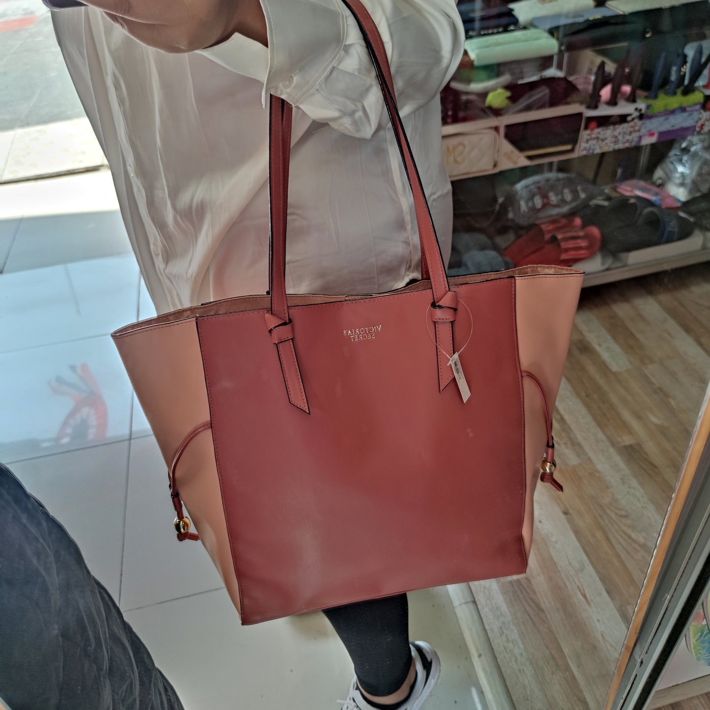 Tote Victorias secret (detalle)