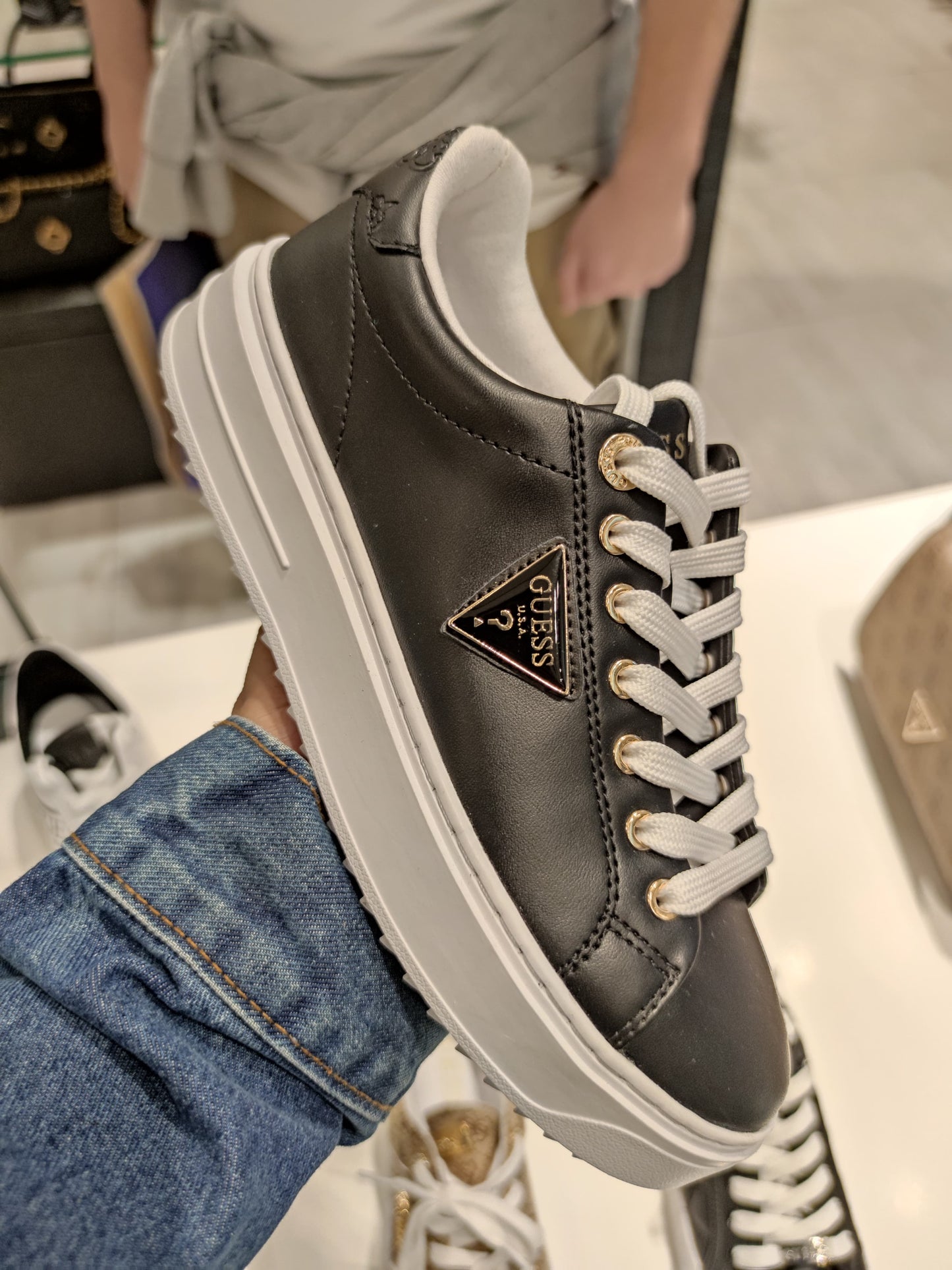 Zapatilla Guess talla 36