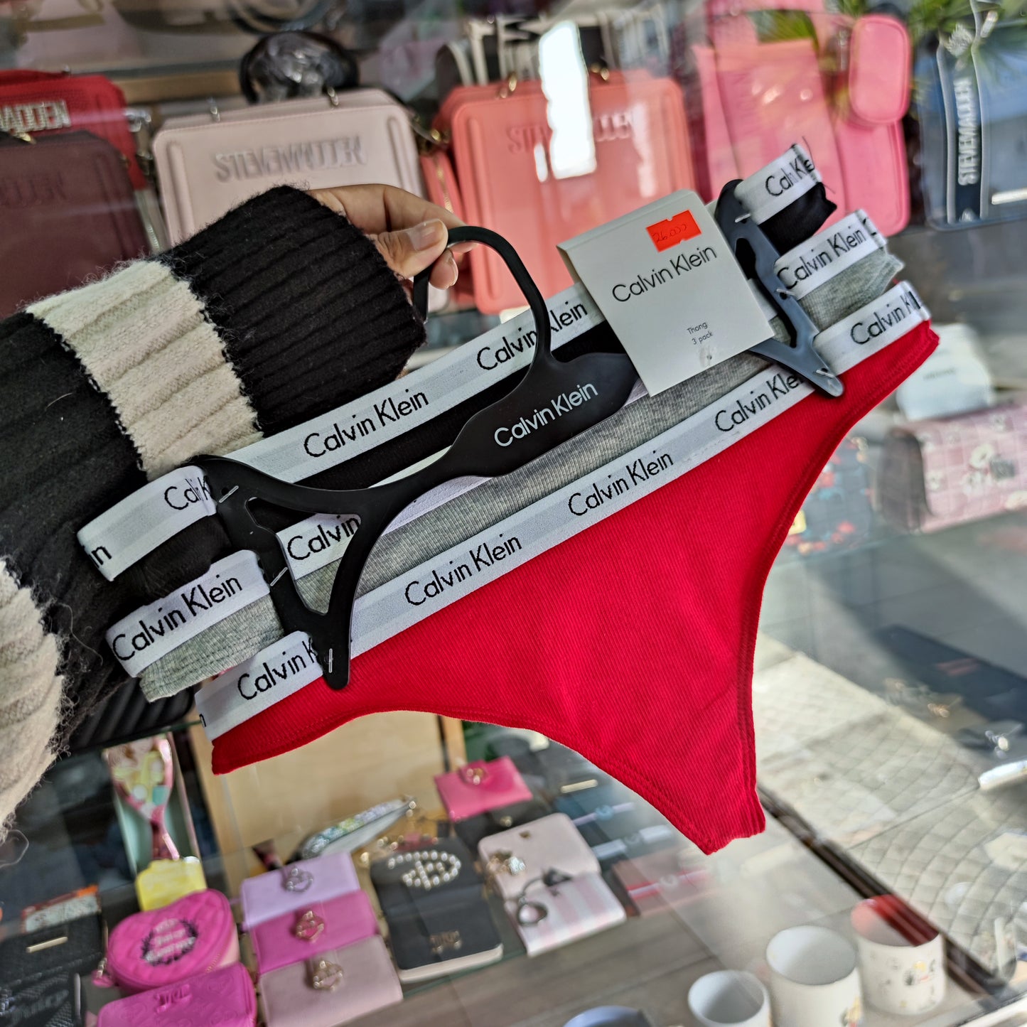 Lenceria colales Calvin Klein talla M