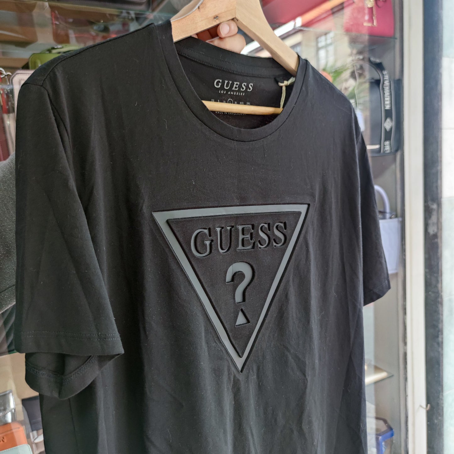 Polera Guess talla L
