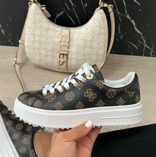 Zapatilla Guess talla 36-38
