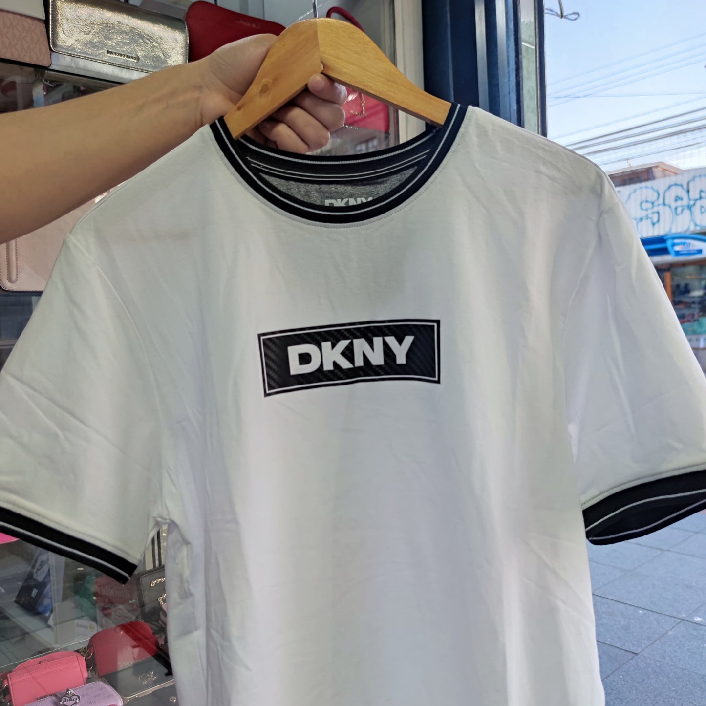 Polera DKNY talla M