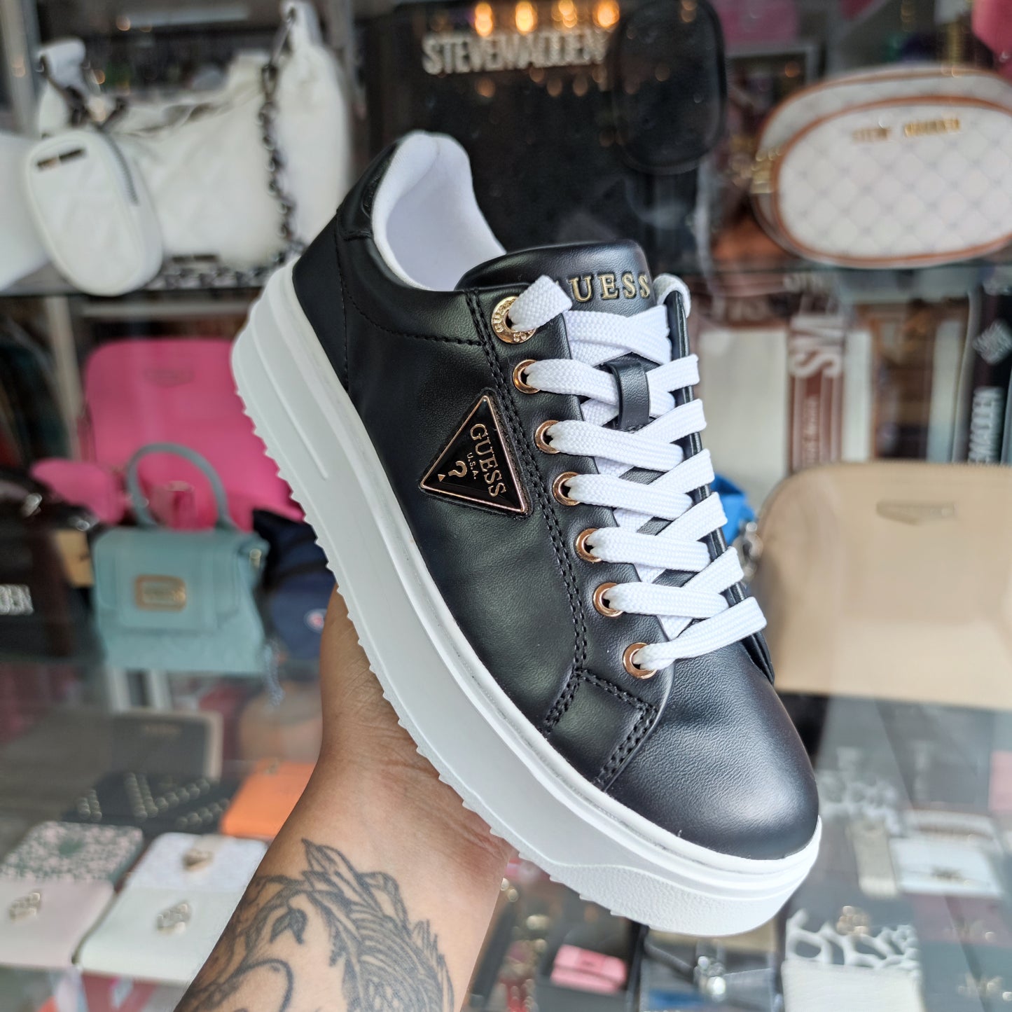 Zapatilla Guess talla 36