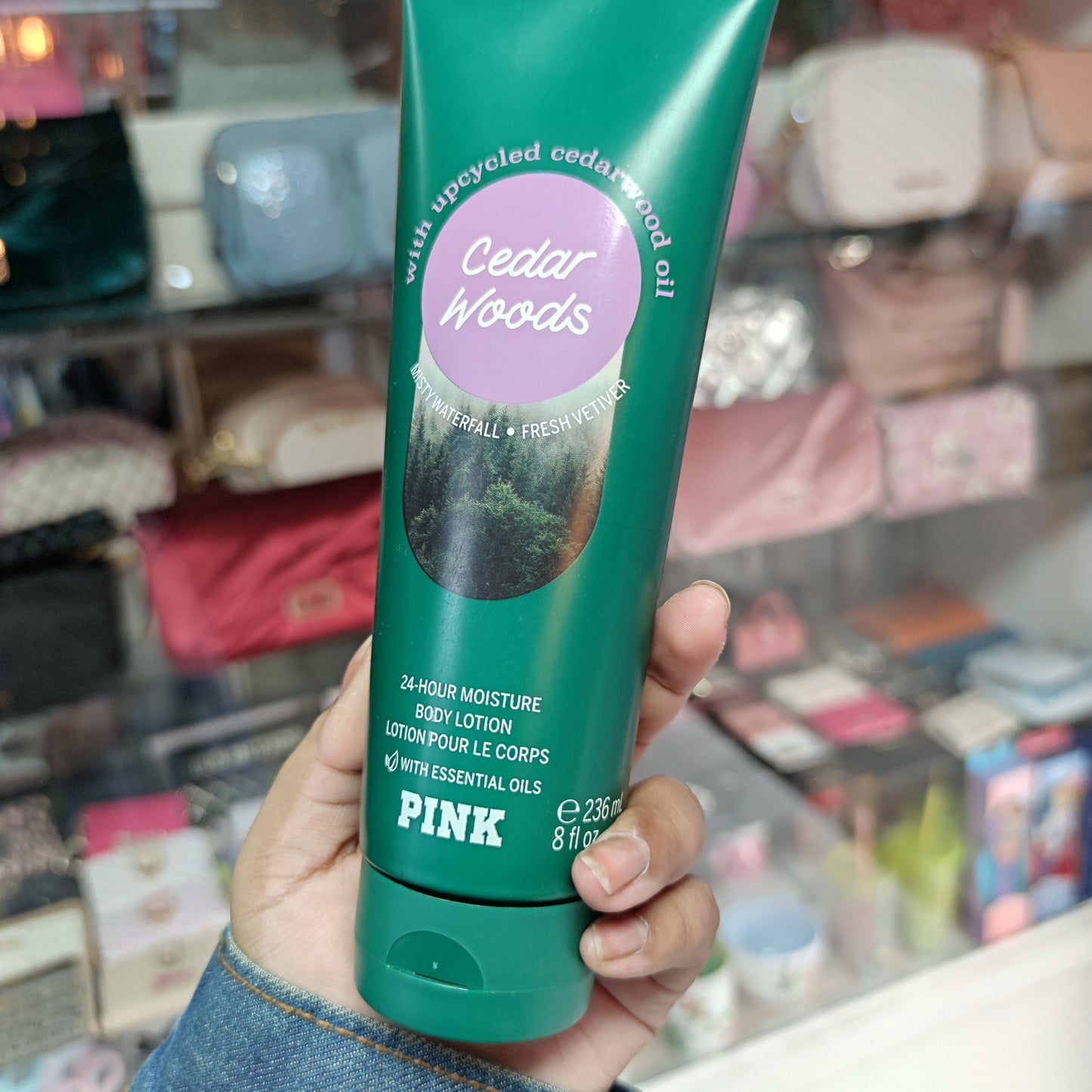 Locion Cedar woods PINK
236 ml