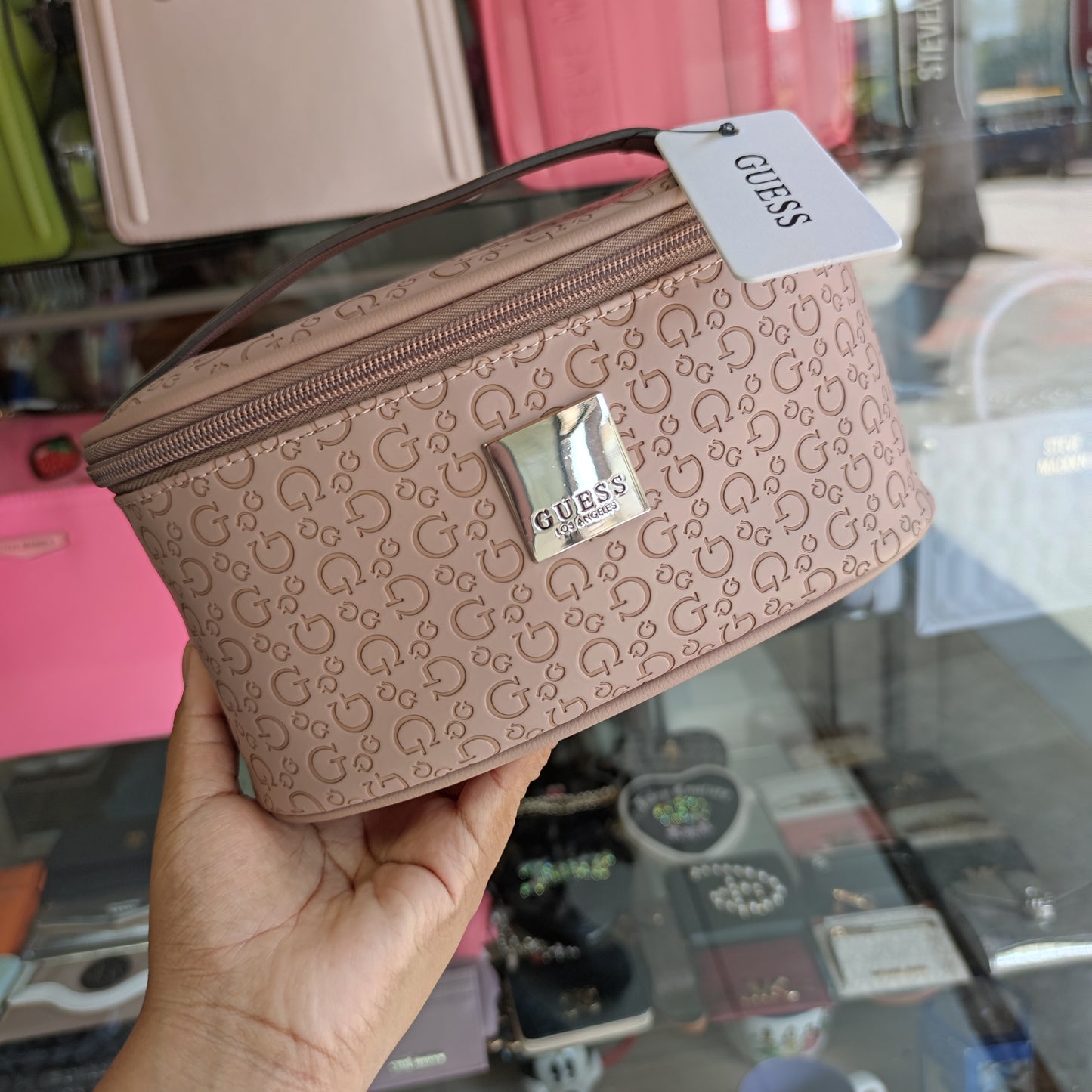 Cosmetiquero pequeño Guess
