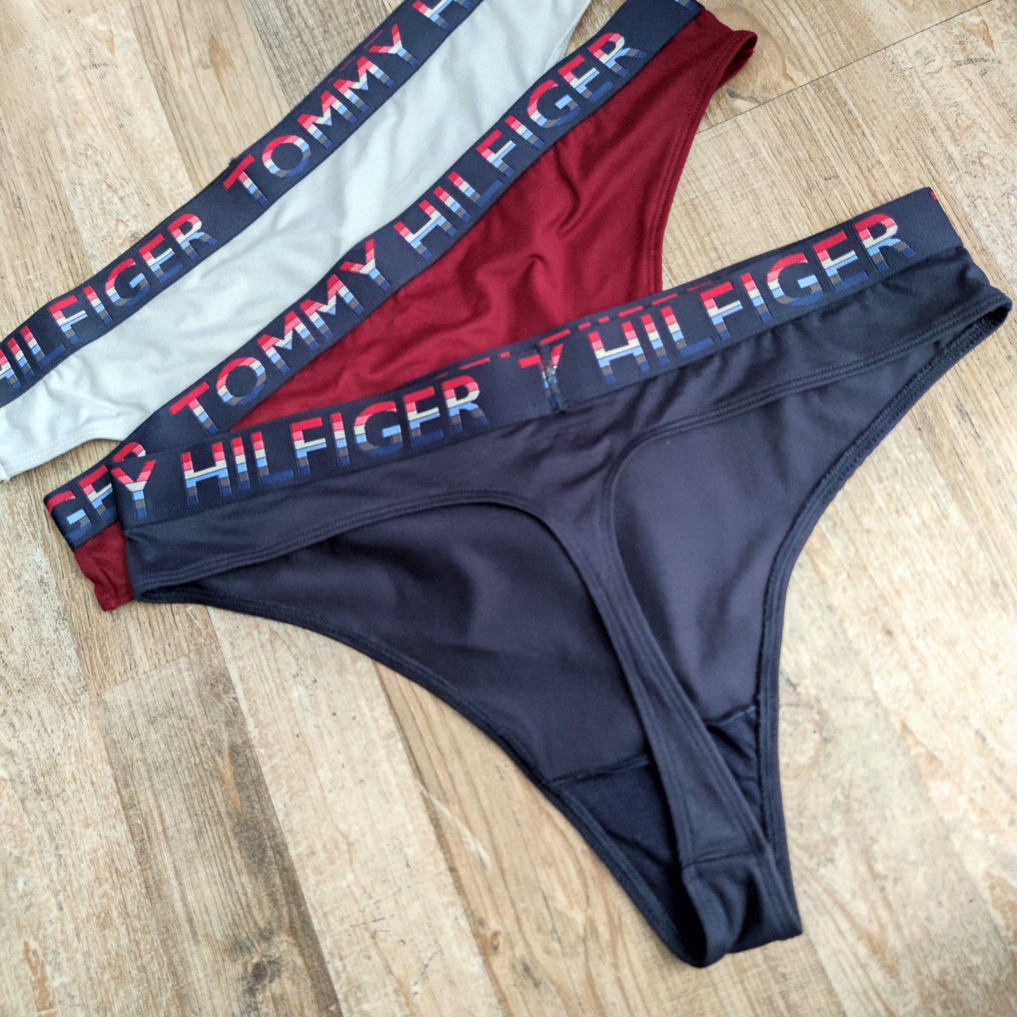 Lencería colales Tommy Hilfiger talla XL