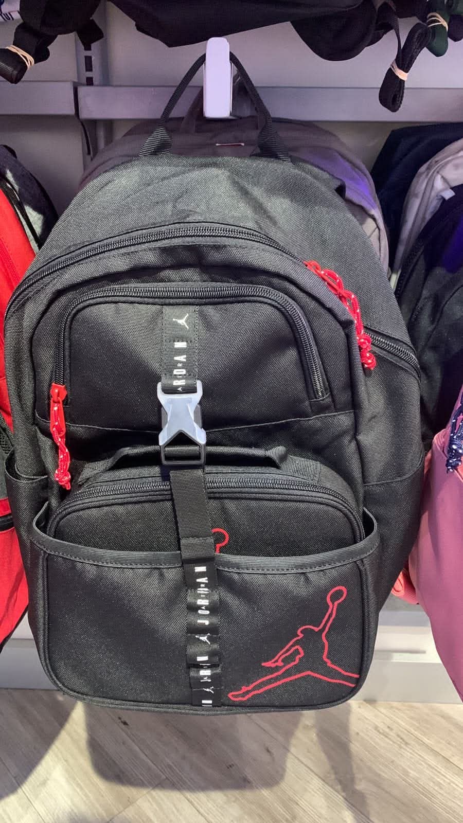 Mochila + lonchera Jordan