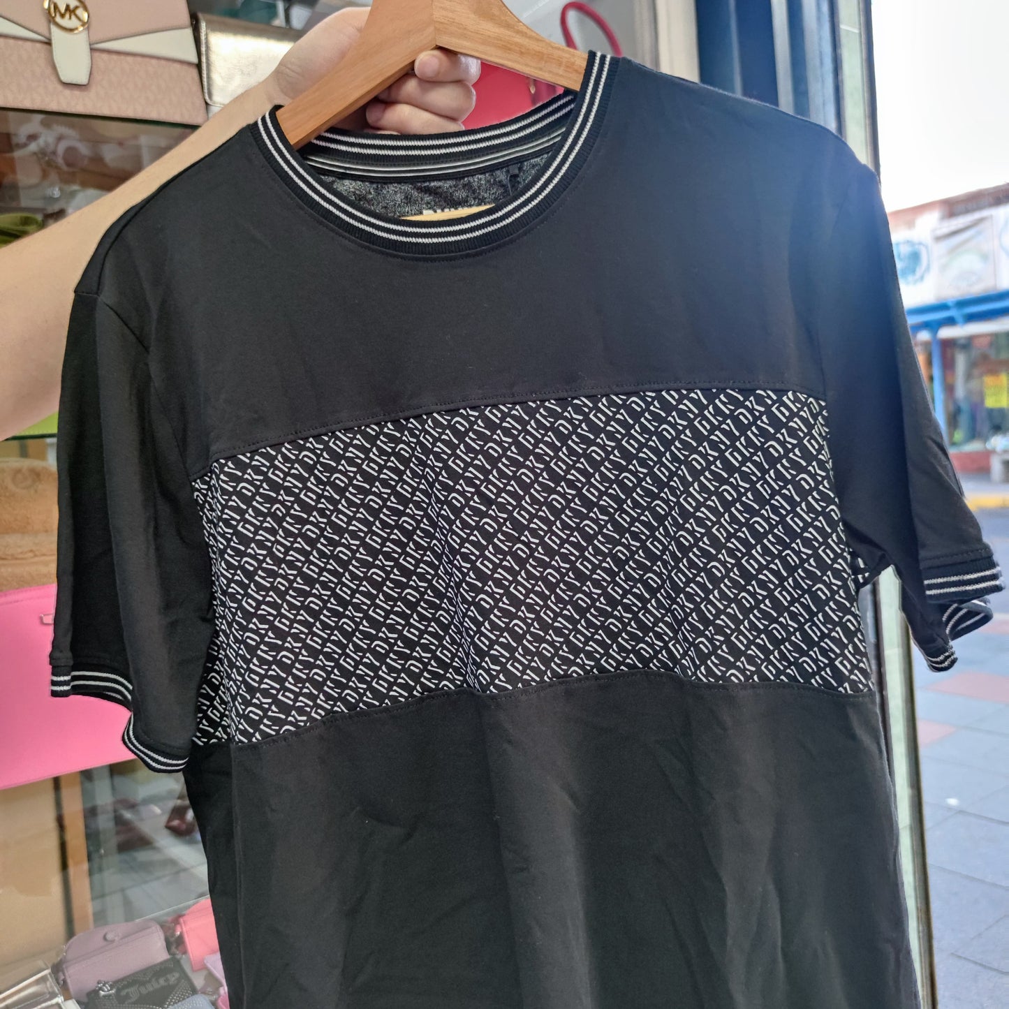 Polera DKNY talla M