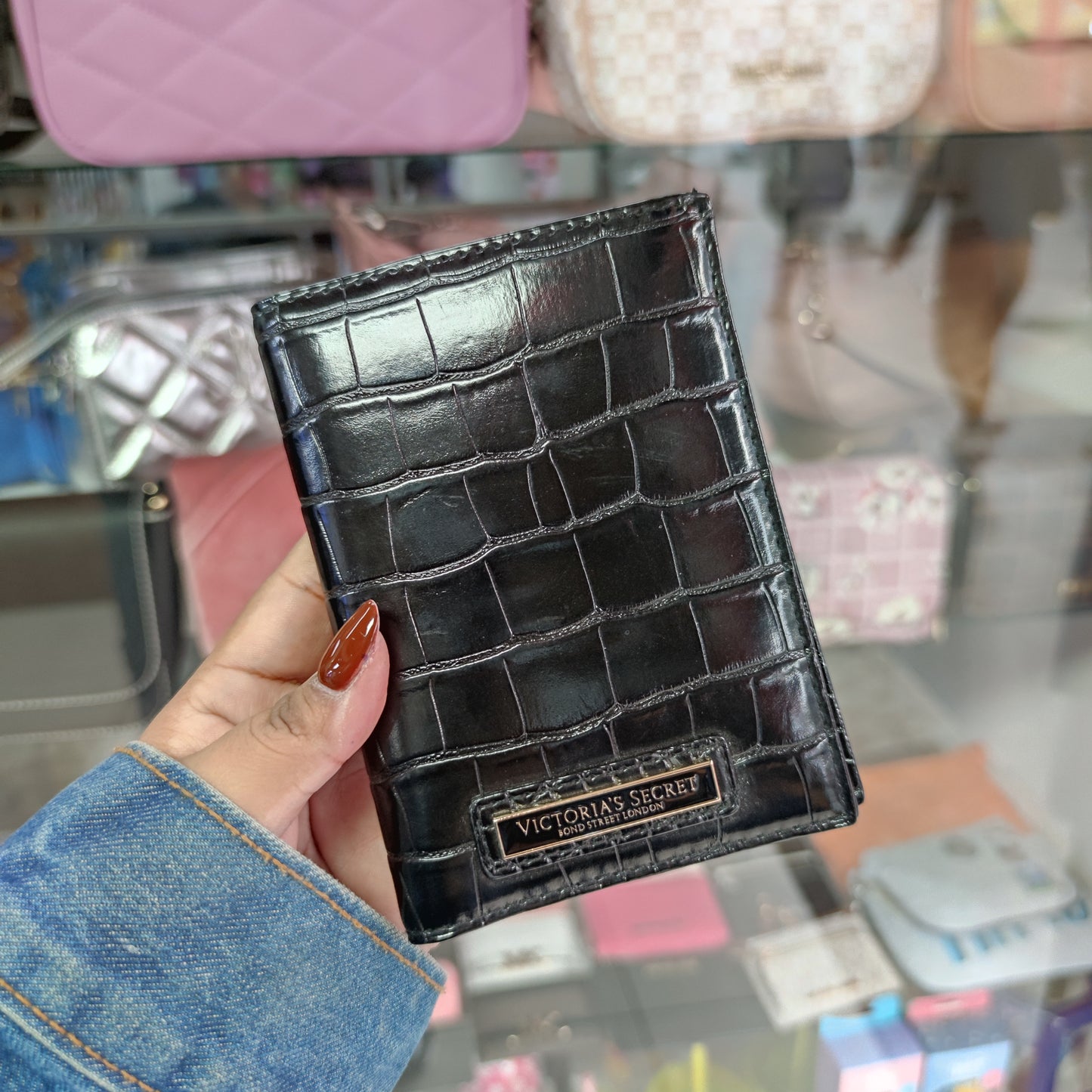 Portapasaporte Victorias secret
