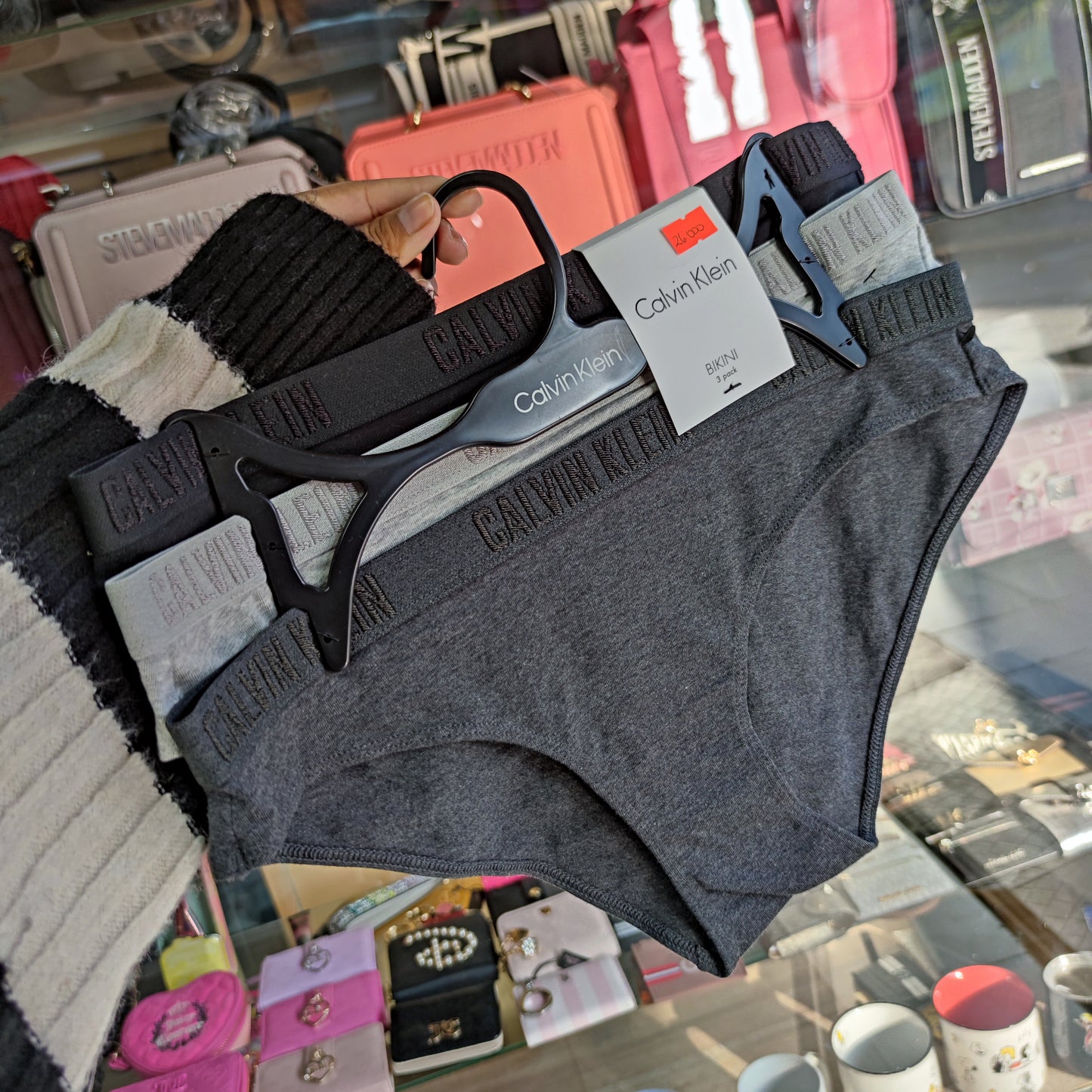 Lenceria Calvin Klein talla M