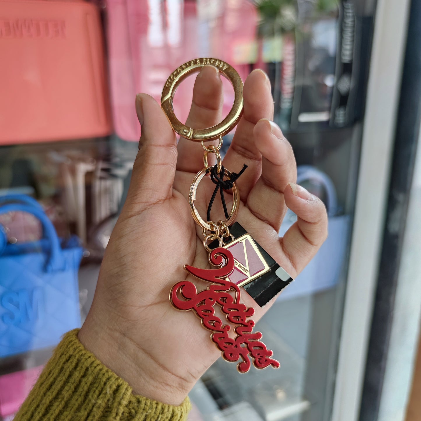 Llavero Victoria's Secret