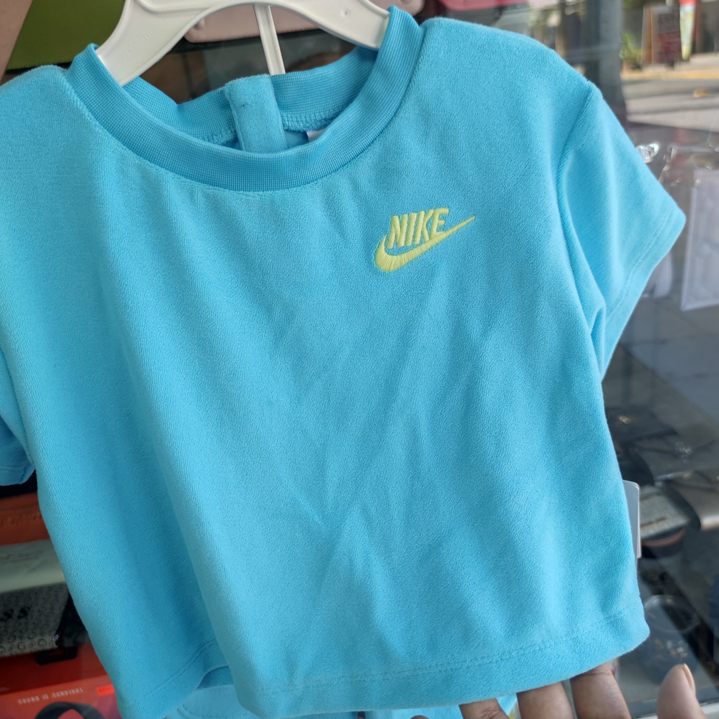 Conjunto Nike talla 24 meses