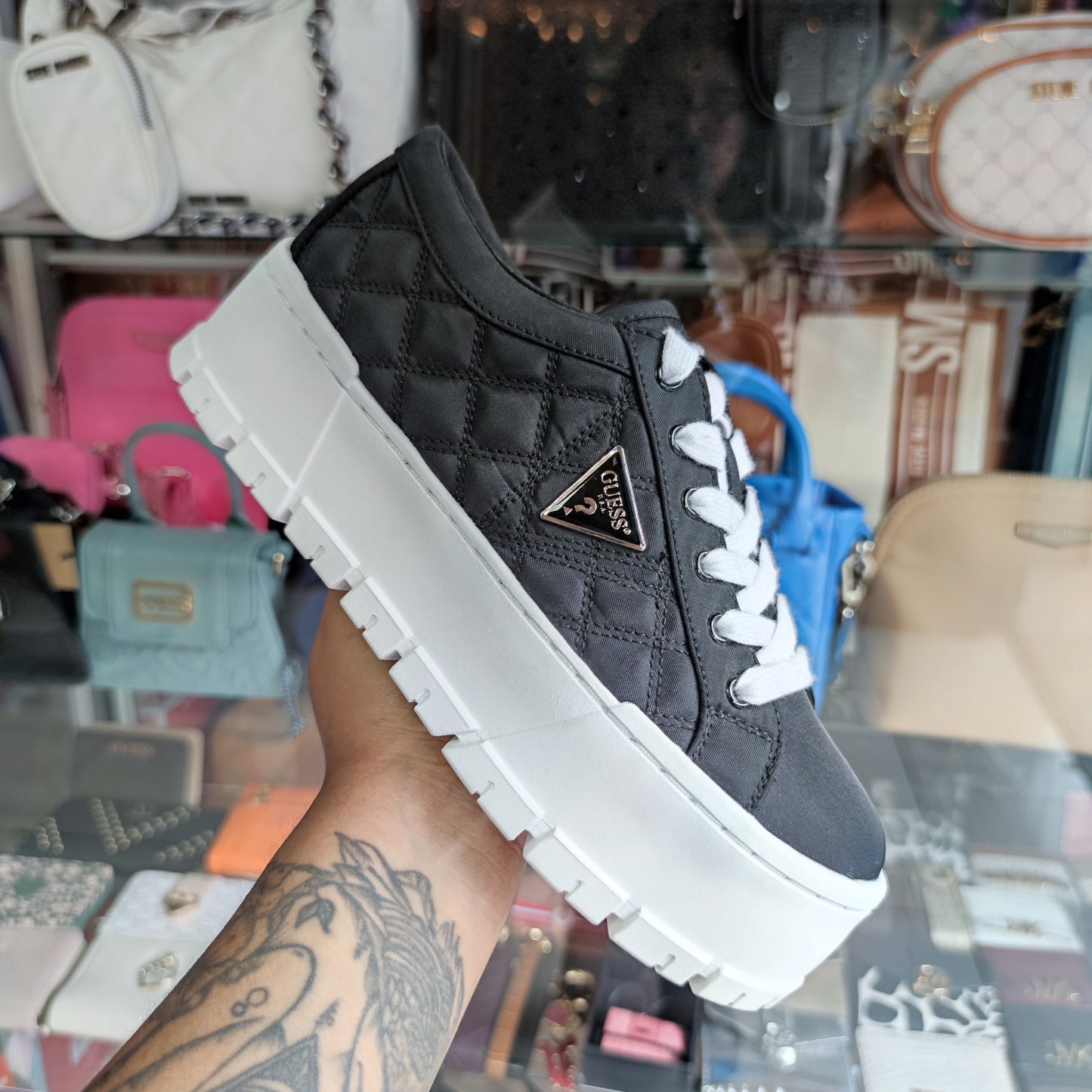 Zapatilla Guess talla 38