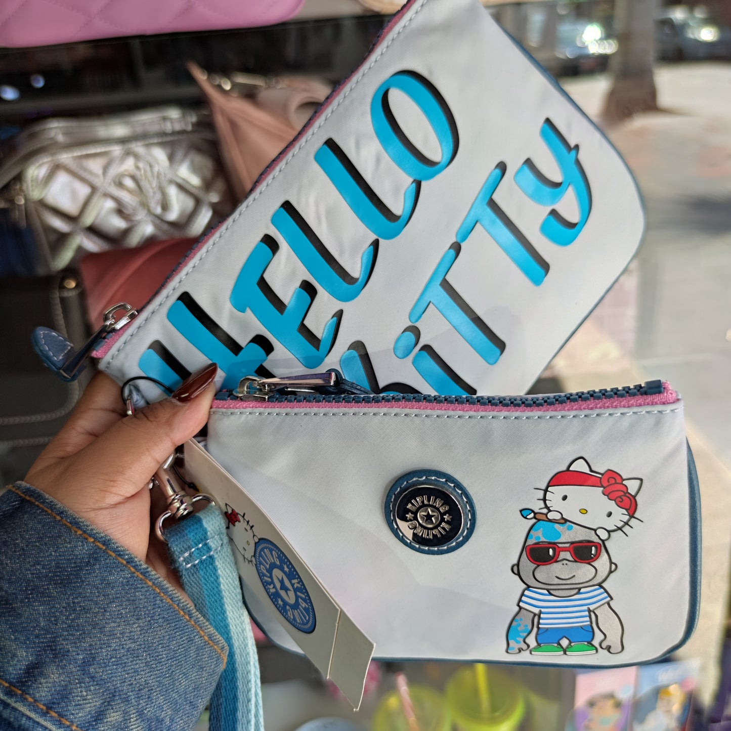 Set estuches Kipling x hello kitty