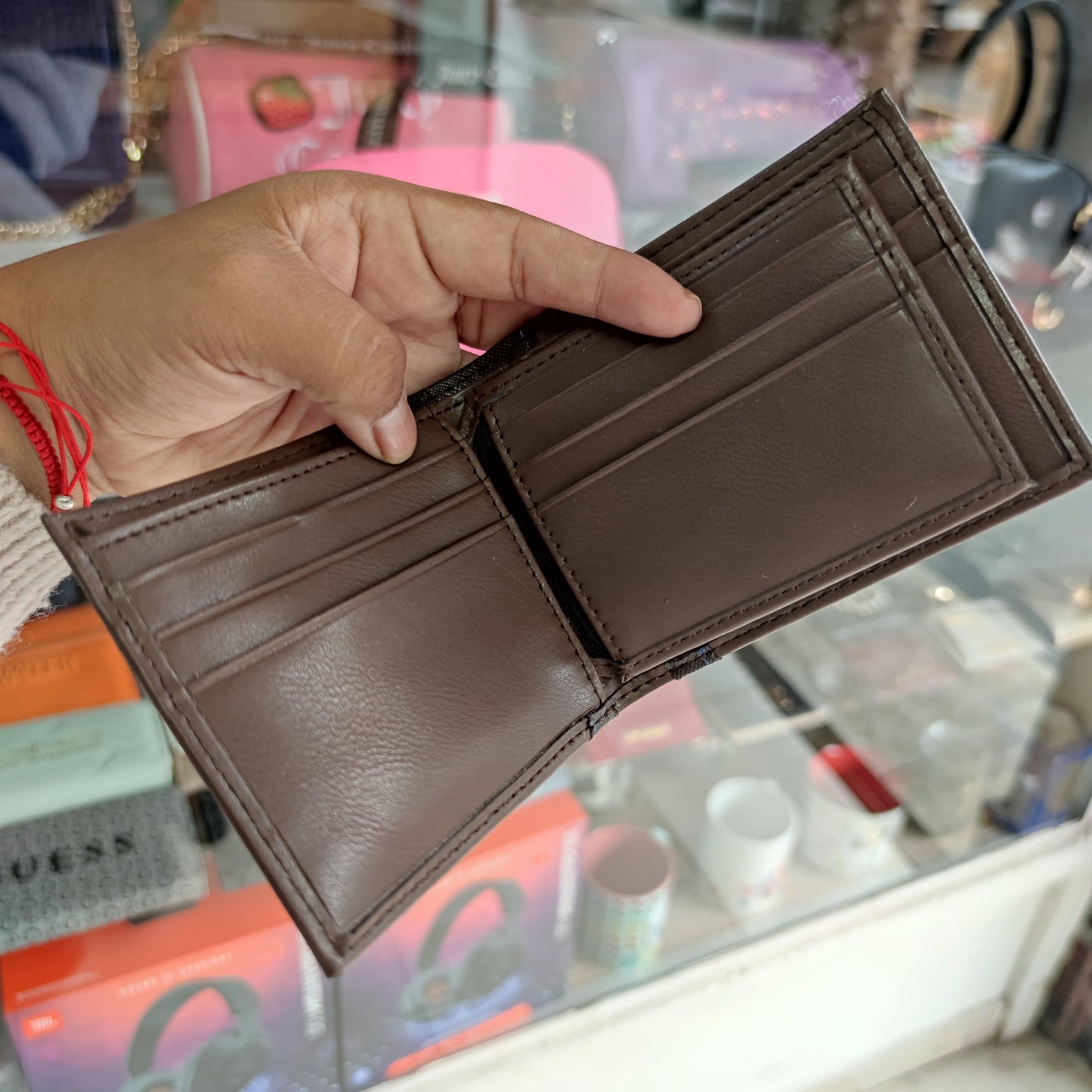 Billetera Guess de hombre