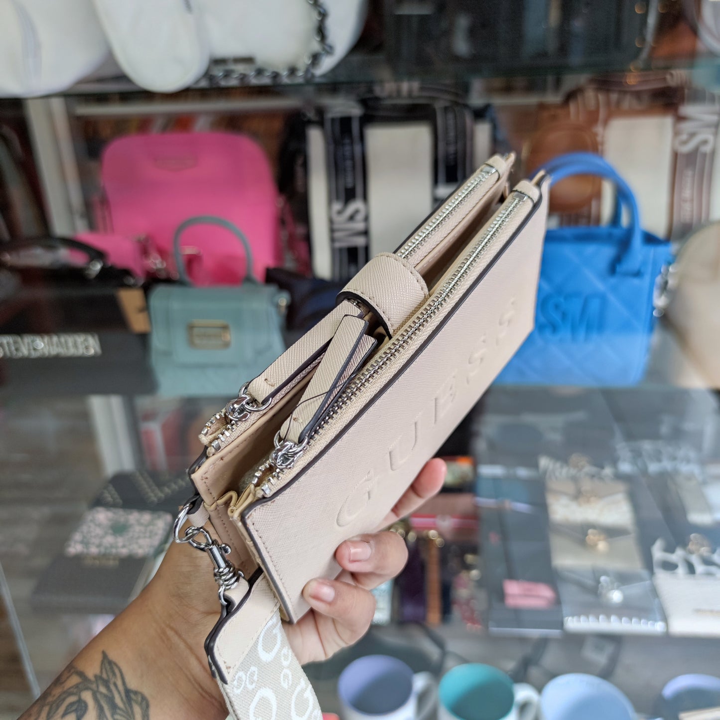 Billetera Guess