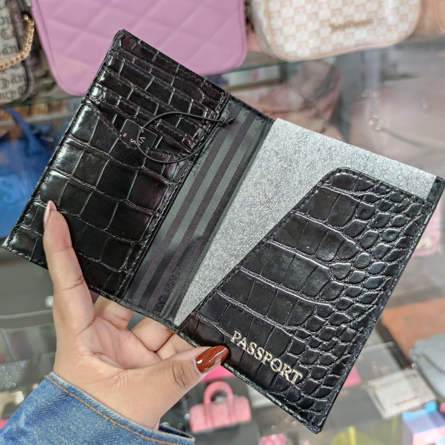 Portapasaporte Victorias secret