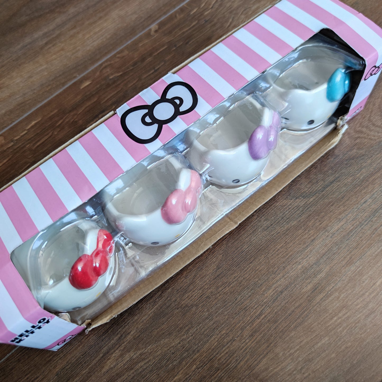Set 4 mini tacitas Hello Kitty Sanrio