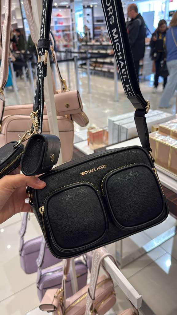 Crossbody+monedero+porta airpods Michael Kors