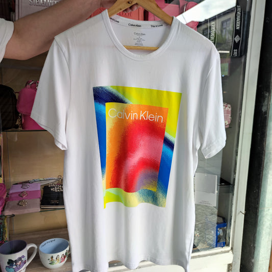 Polera Calvin Klein talla M