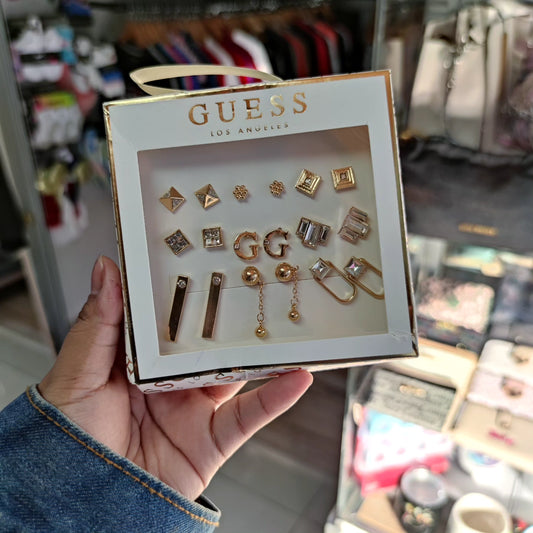 9 par Aros Guess