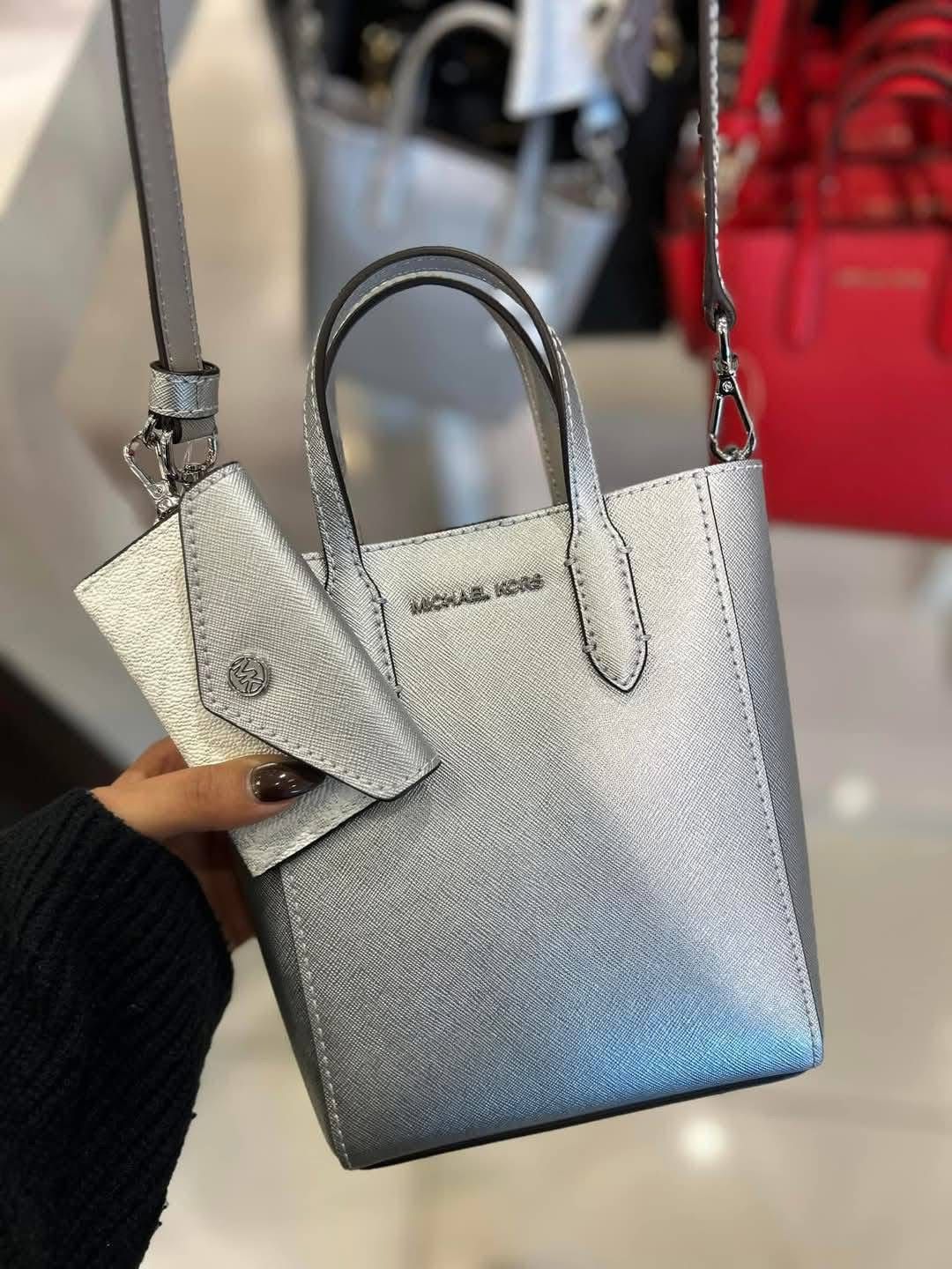 Crossbody + sobre Michael kors