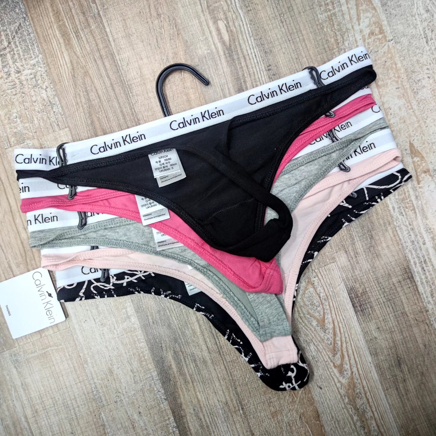 5-colales Calvin Klein