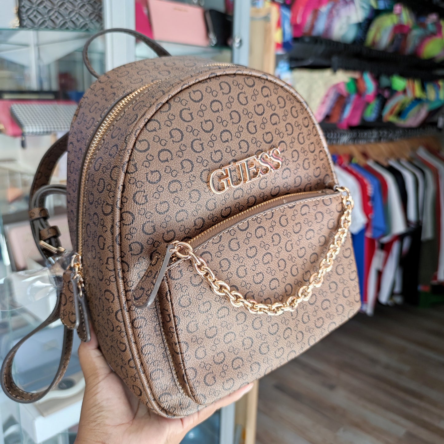 Mochila mediana Guess