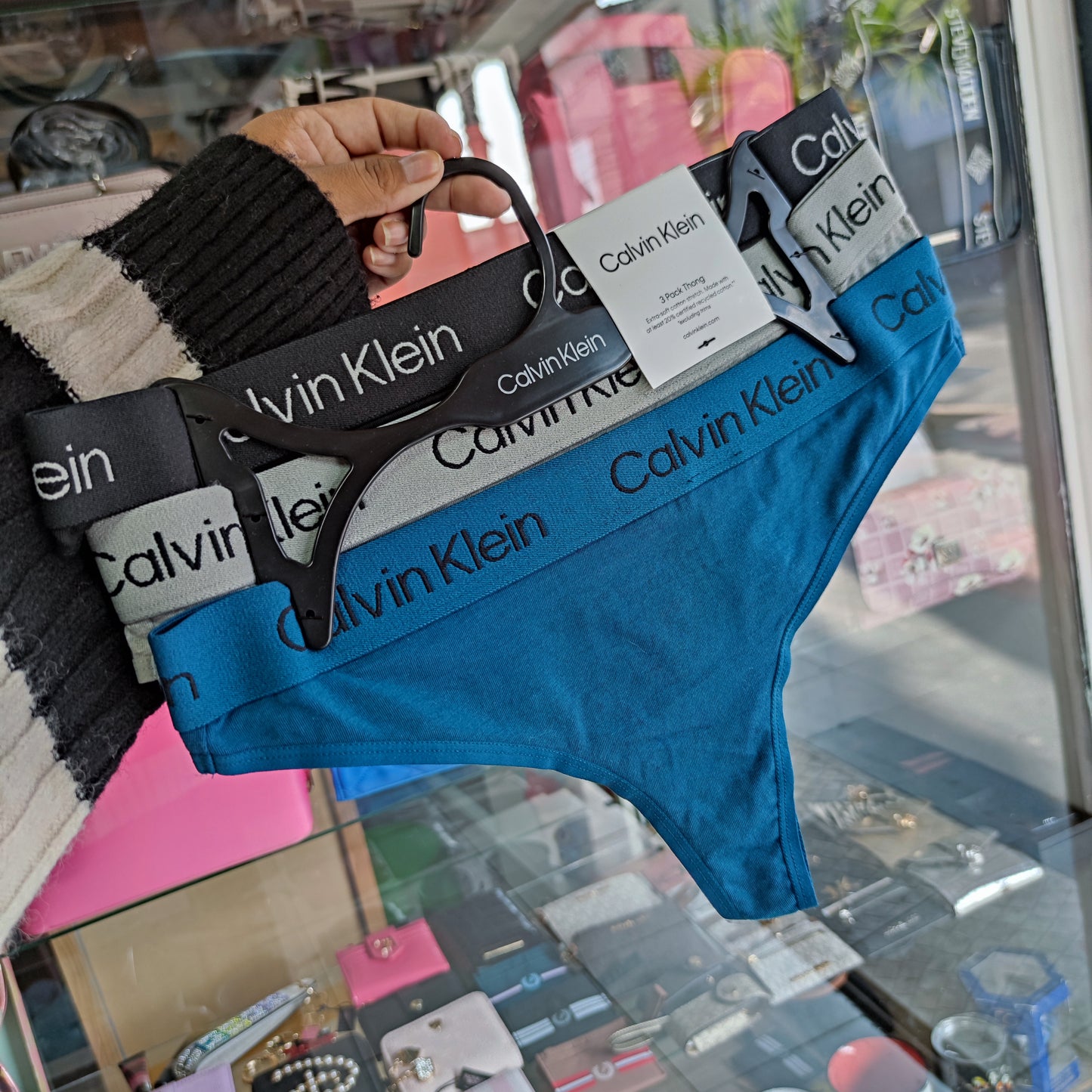 Lenceria colales Calvin Klein talla M