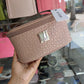 Cosmetiquero pequeño Guess