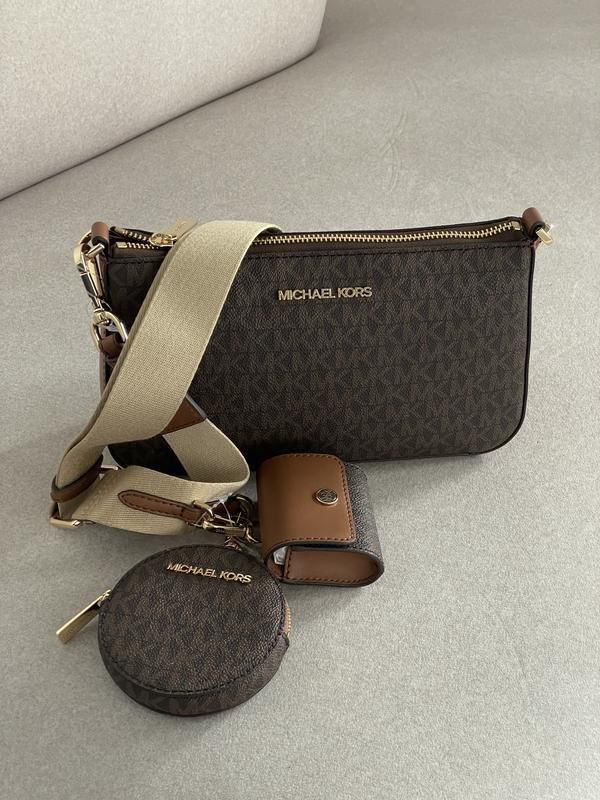 Crossbody+monedero+porta airpods Michael Kors