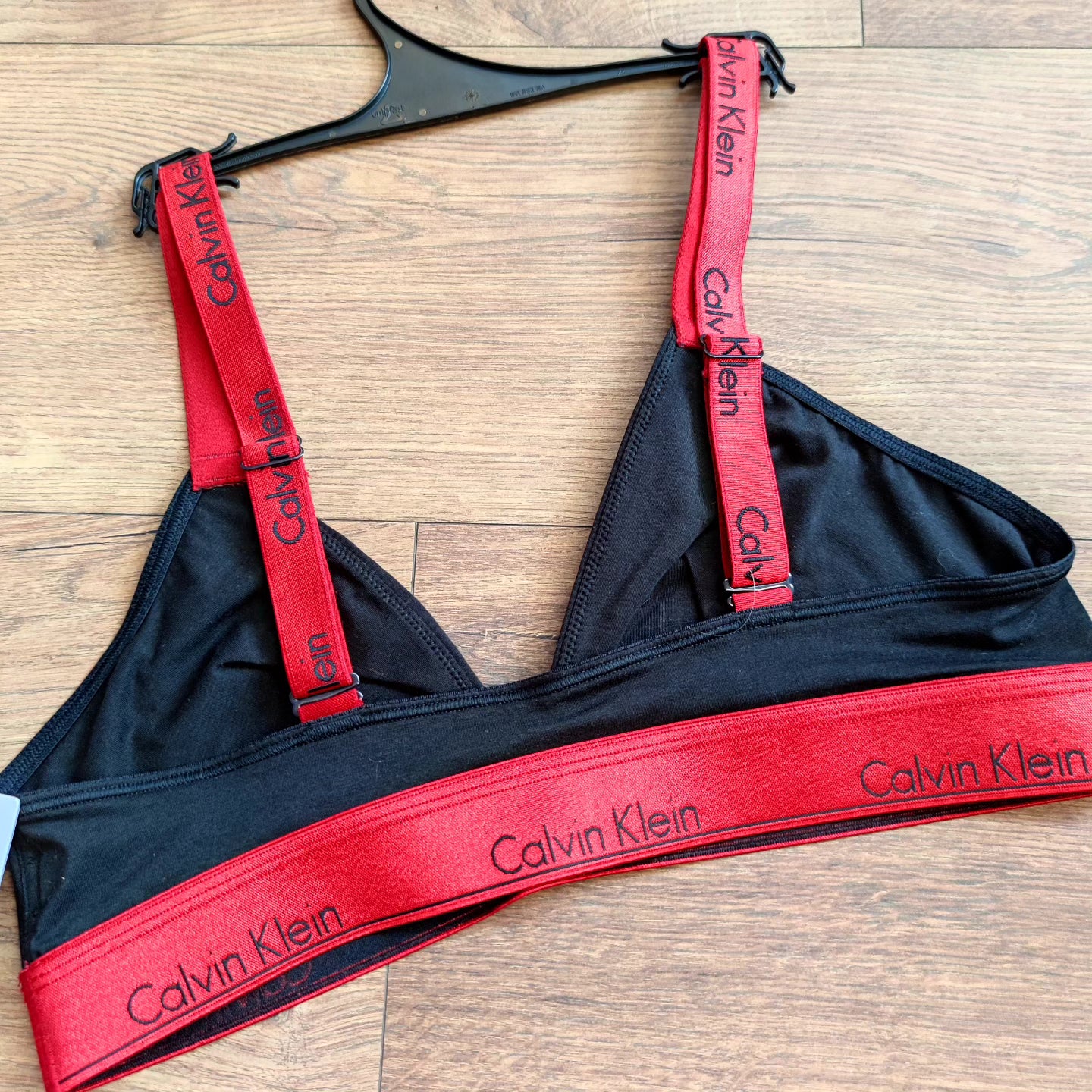 Bralette Calvin Klein talla L