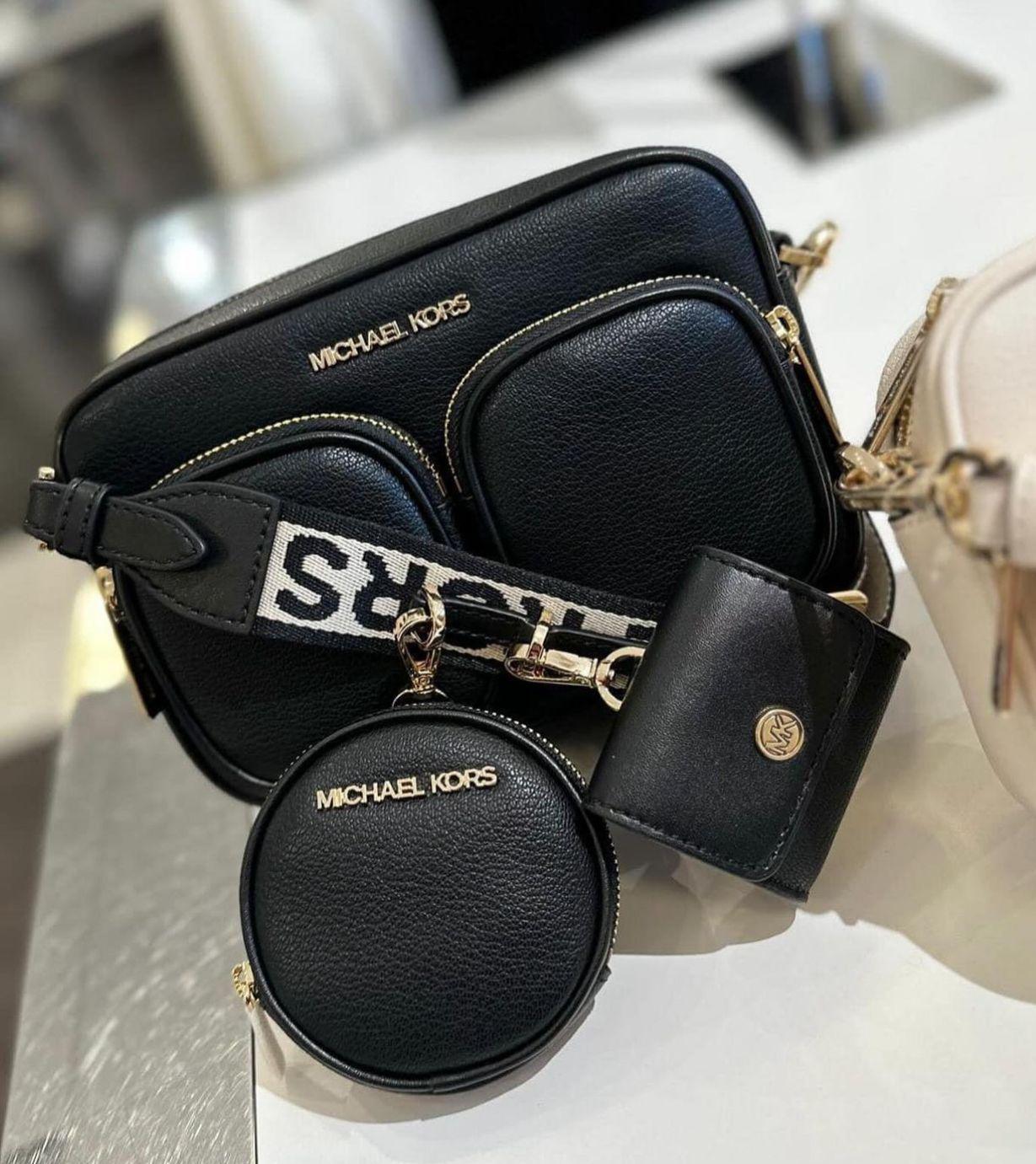 Crossbody, monedero y porta airpod Michael kors