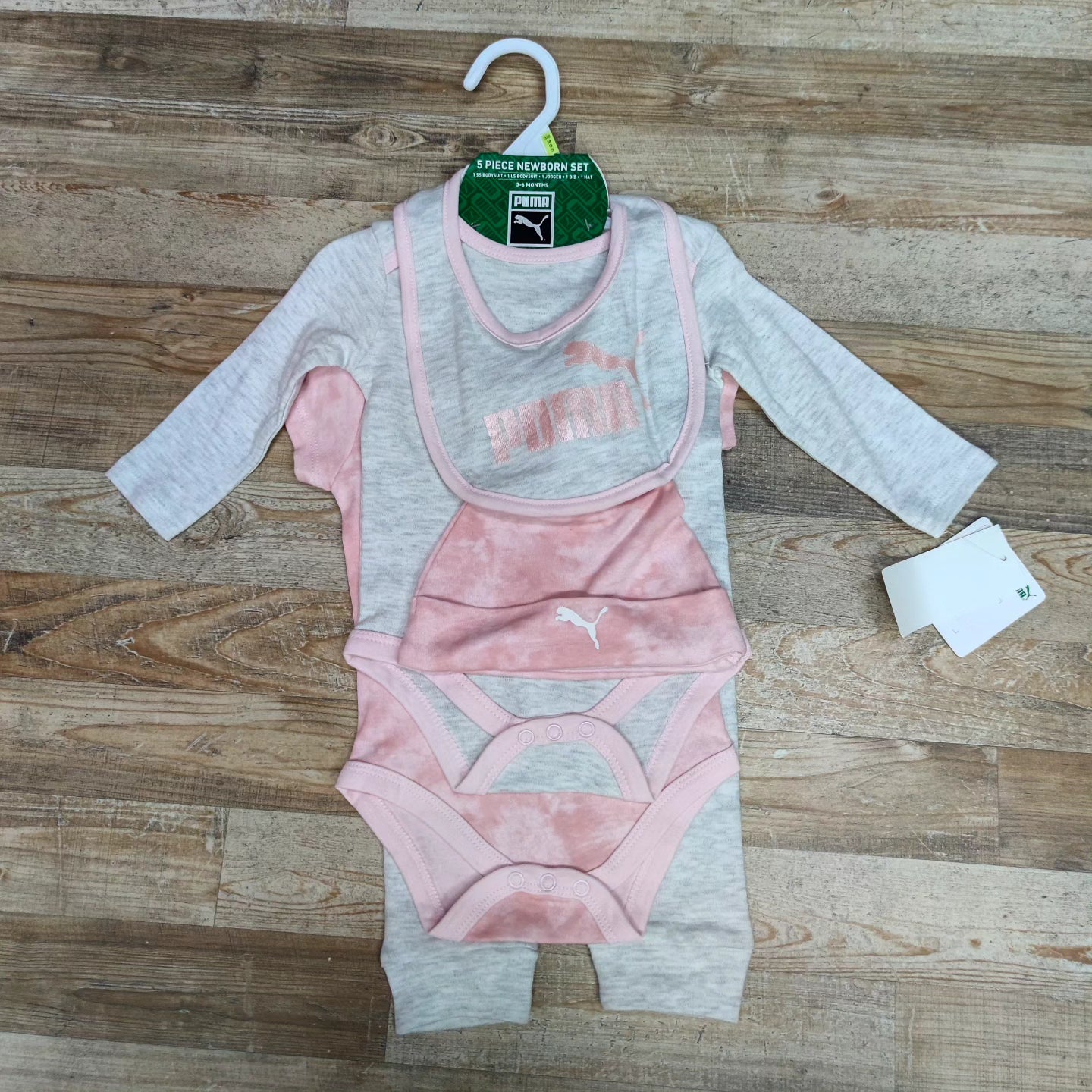 Set 5 piezas conjunto PUMA talla 3/6 meses