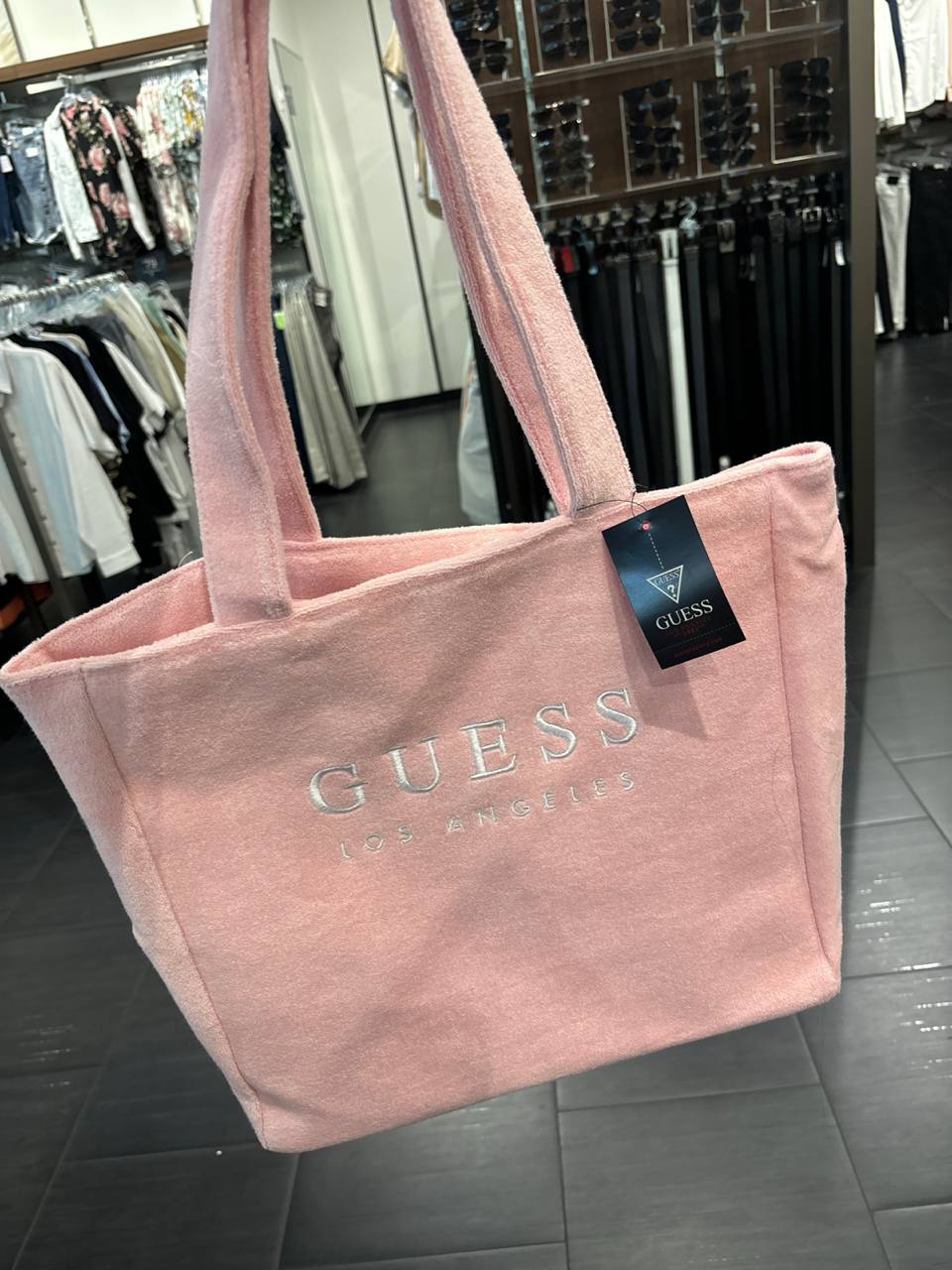 Tote Guess