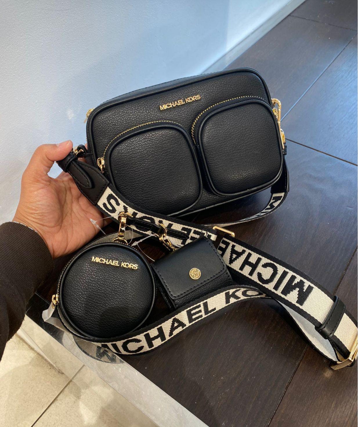 Crossbody, monedero y porta airpod Michael kors